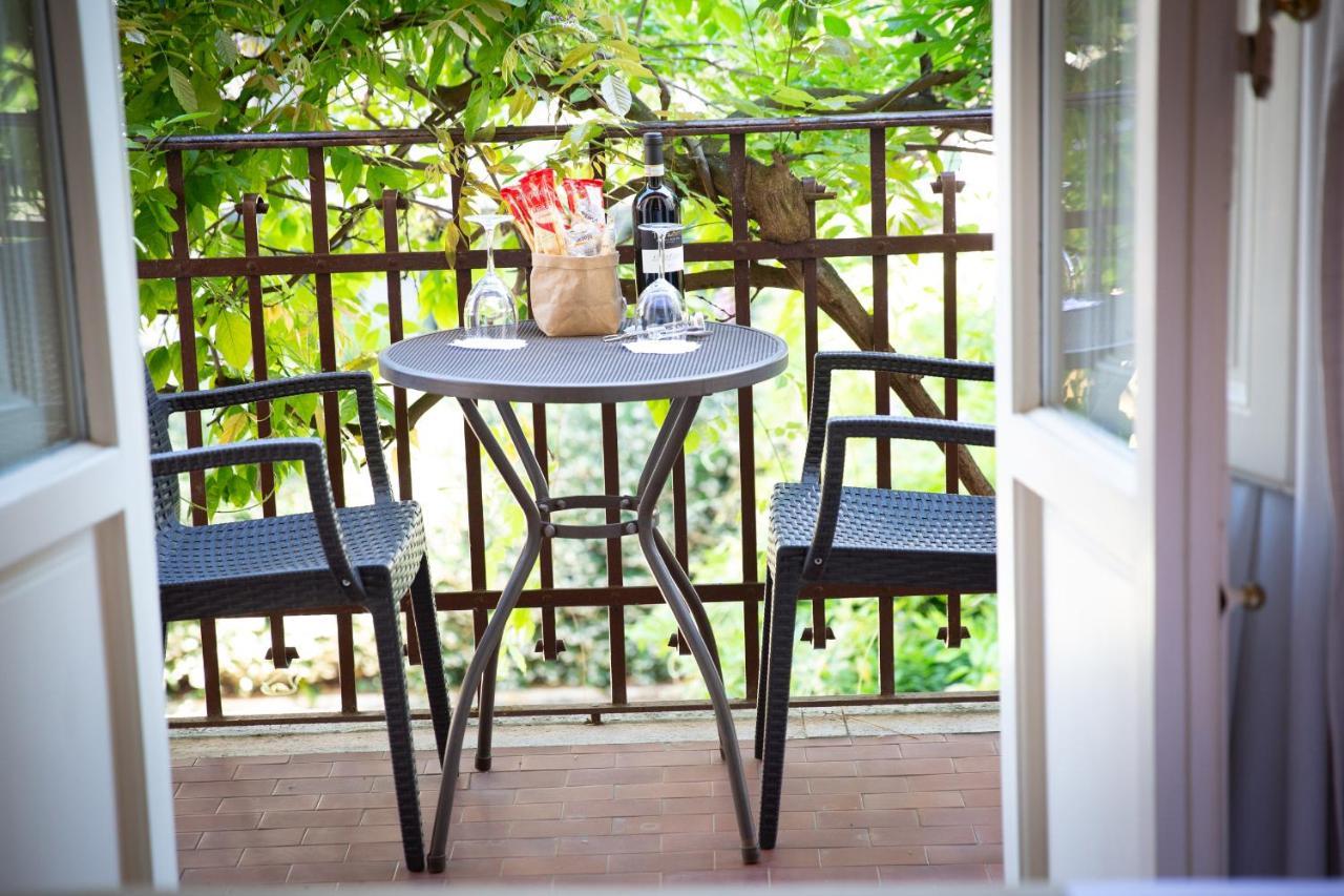 Villino Fiorentino ฟลอเรนซ์ ภายนอก รูปภาพ